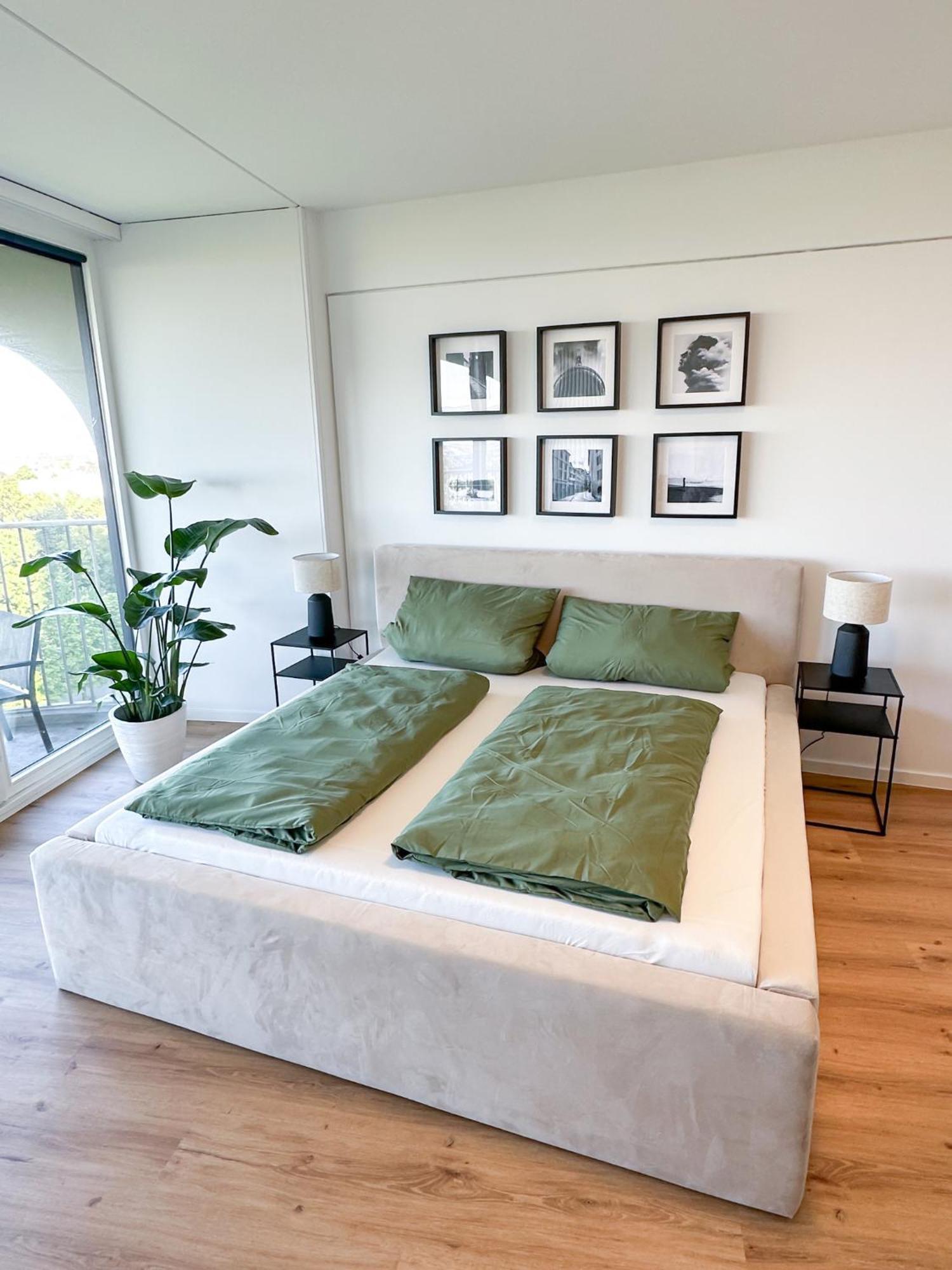 Helles Apartment Mit Tollem Blick Ueber Augsburg Bagian luar foto