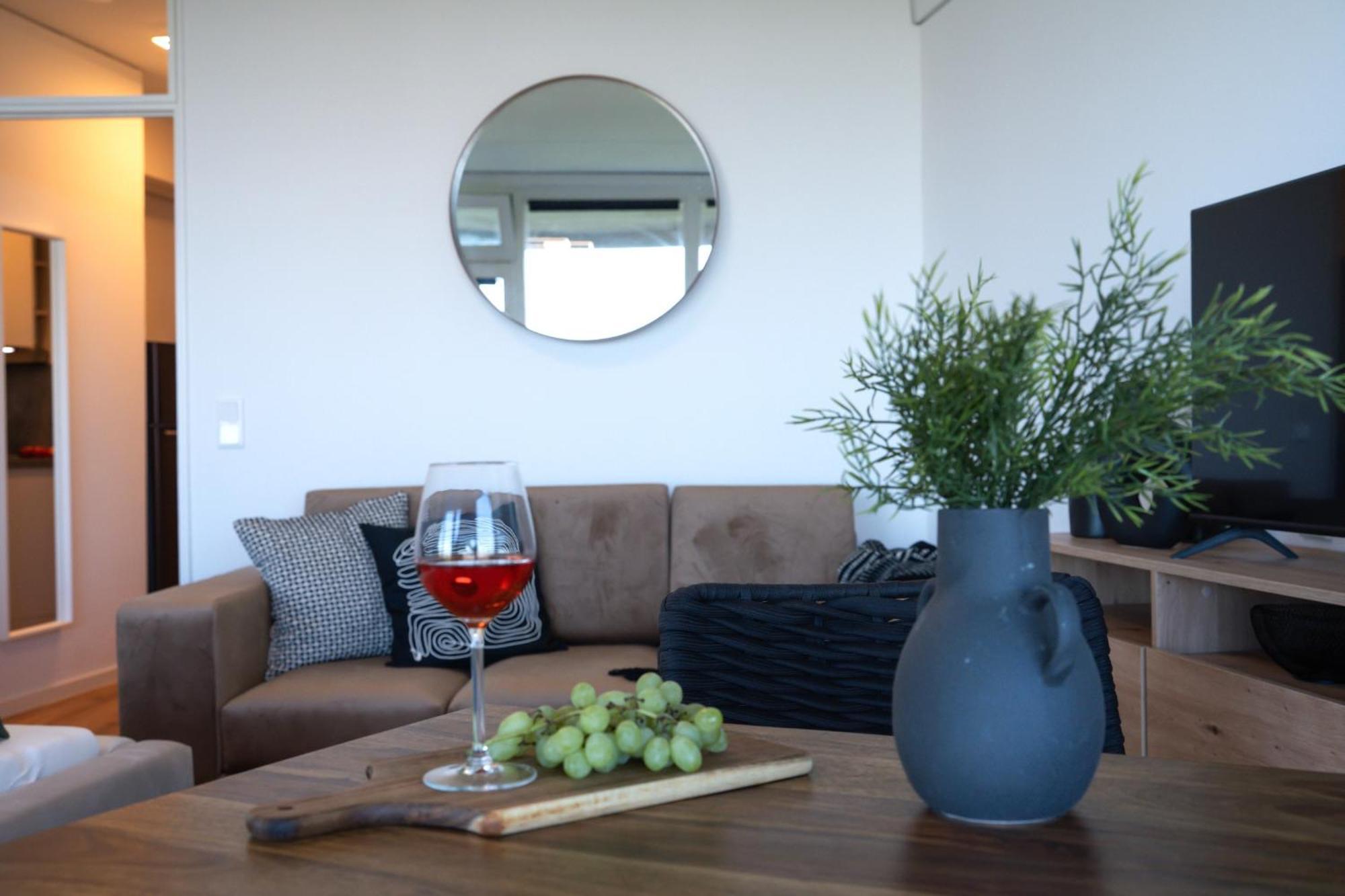 Helles Apartment Mit Tollem Blick Ueber Augsburg Bagian luar foto